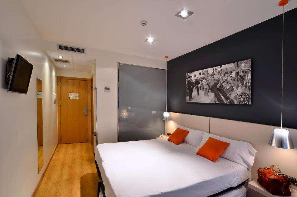 Hotel Bed4U Tudela Phòng bức ảnh
