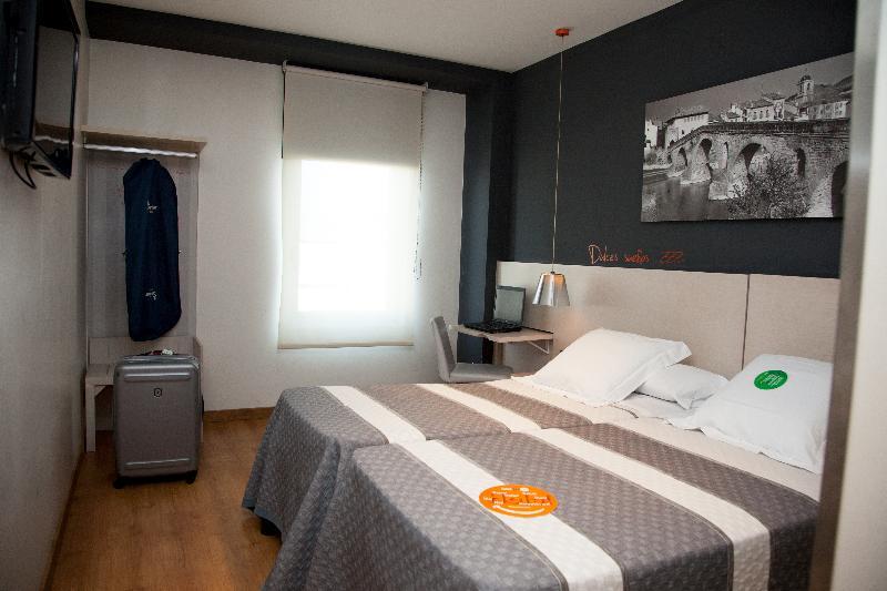 Hotel Bed4U Tudela Ngoại thất bức ảnh